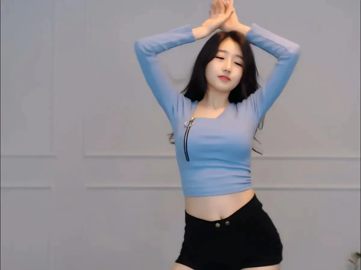 OnlyFans每日大赛徐雅终极剪辑 - 免费在线观看动漫 - 抖音爆款8月加长版