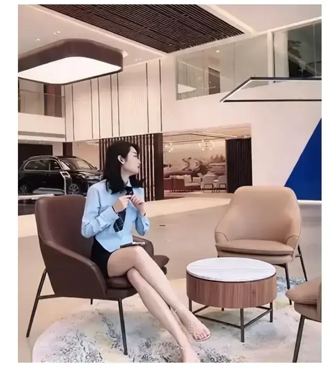 佳木斯新玛特迪桑特女销售事件完整现场视频 - 破防全网震惊后续结果意想不到 - 完整视频免费在线观看