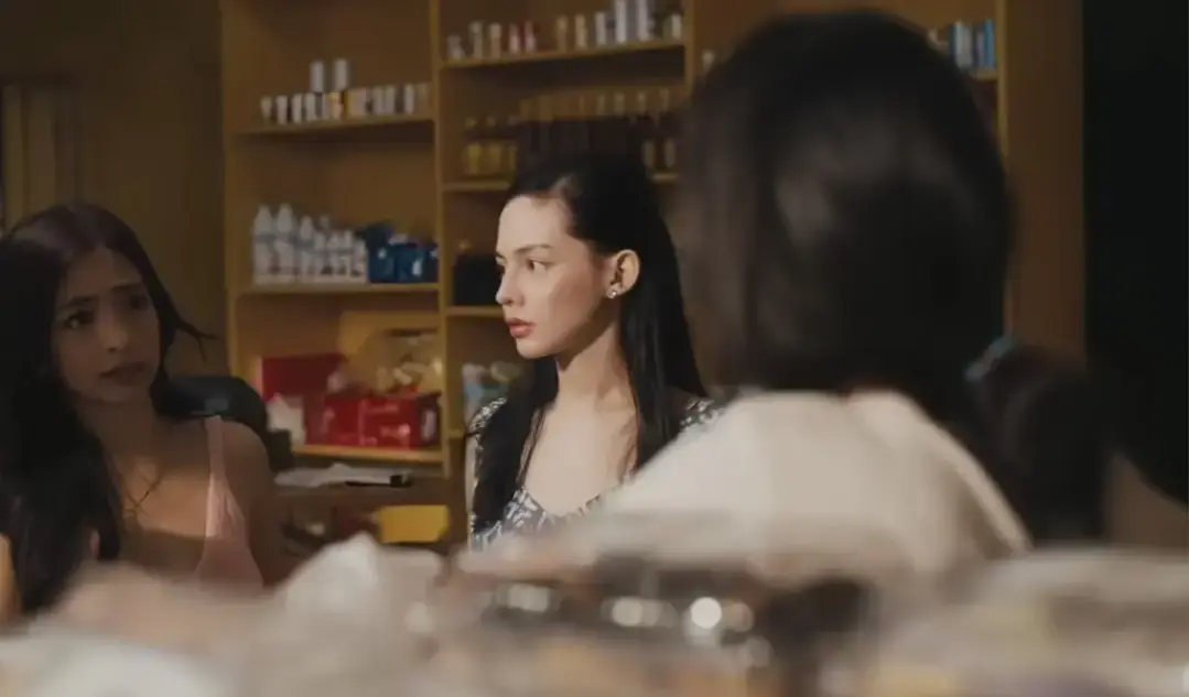 《奶油馅饼》2026菲律宾电影-剧情惊悚反转佳作-奶油馅饼蓝光超清完整版免费在线观看